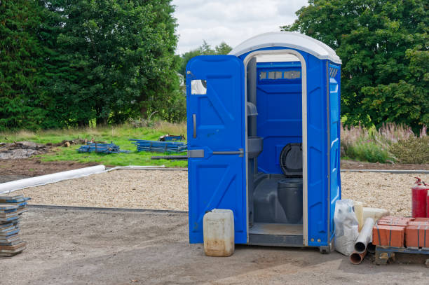 Best VIP or Luxury Restroom Trailers  in Lochbuie, CO